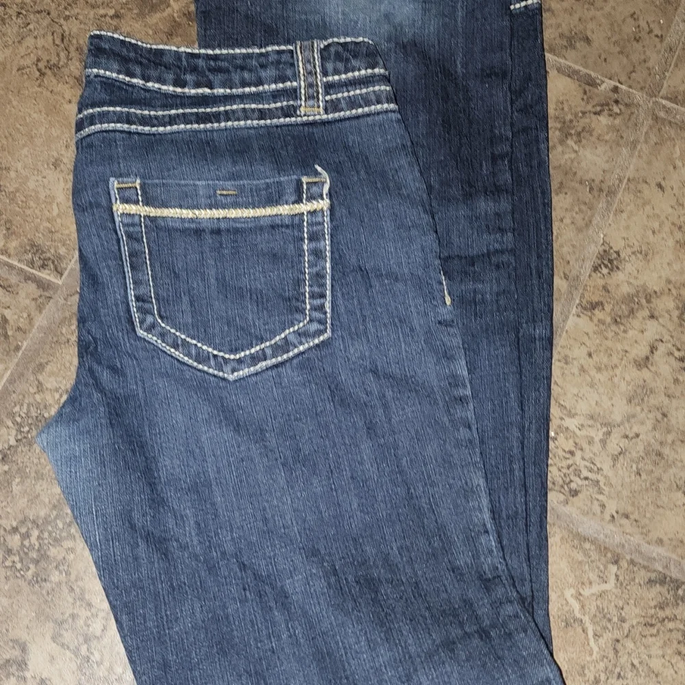 Jeans - Picture 1 of 2